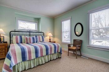 Captain'S Cottage Suites Гранд-Гейвен Екстер'єр фото